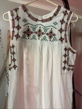 Embroidered White Easel mini dress size medium